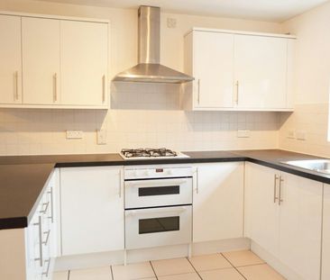 Town house to rent on - Photo 6