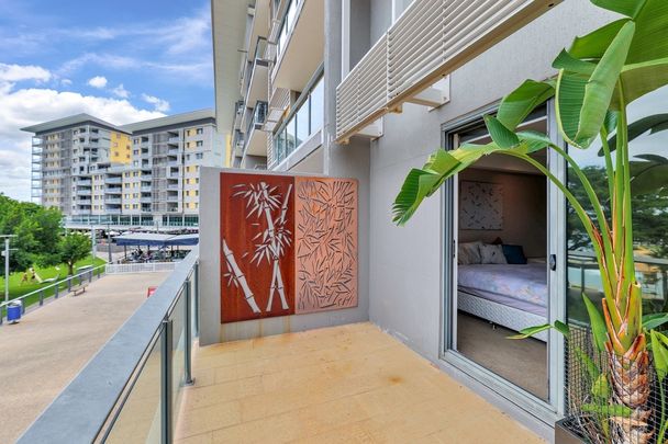 204/19 Kitchener Drive, Darwin City NT 800 - Photo 1