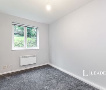 2 bedroom apartment to rent Clowser Close, Water Gardens, Sutton, SM1 - Photo 5