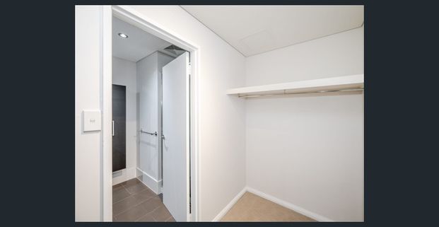 City Living with all the comfort - Photo 1