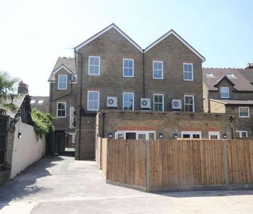 St Peters House, High Street, Iver, SL0 - Photo 6