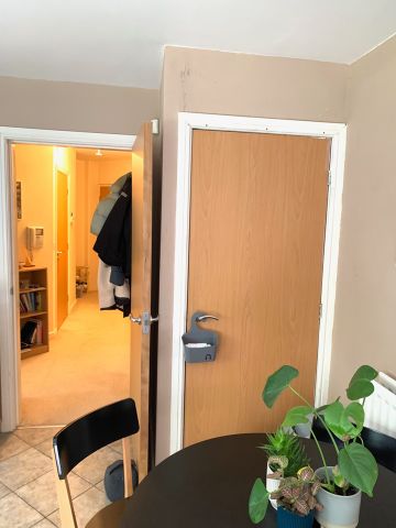 1 Bed Flat, Sandlewood Court, LS6 - Photo 3