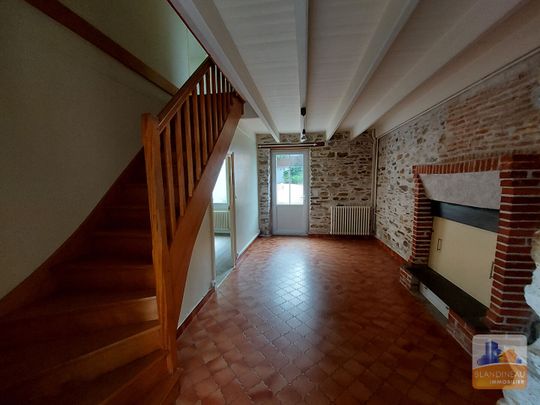 Location Maison 3 pièces 83m² - Photo 1