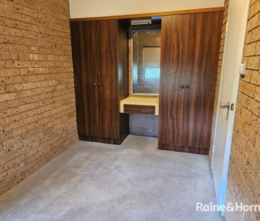 Centrally Located Two Bedroom Unit - Photo 5