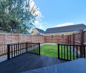 3 bedroom semi-detached house to rent - Photo 2
