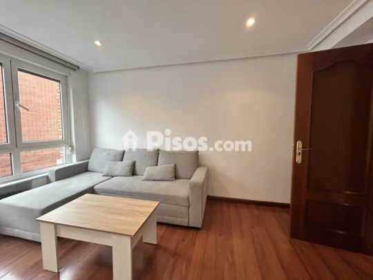 Piso en alquiler en Calle de San Juan - Foto 1