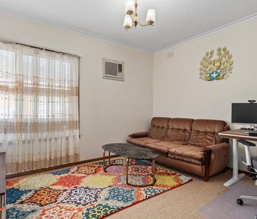 Family Focused Living in a Sought-After Setting - Photo 5