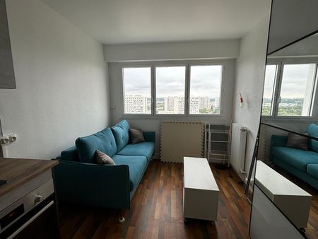 Location Appartement 1 pièce 13m² TOURS 37000 - Photo 2