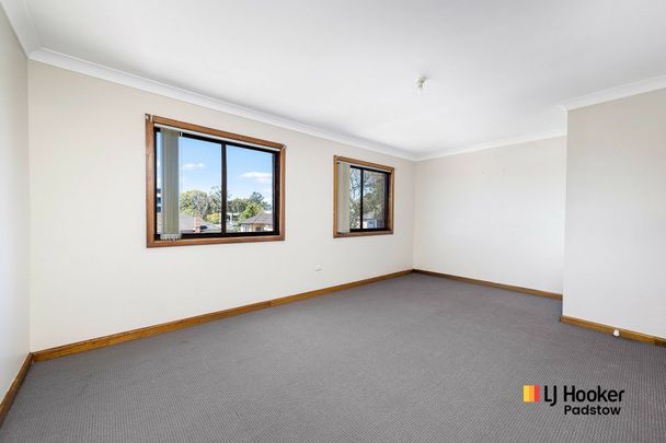 Spacious & Conveniently Located Unit in the Heart of Chester Hill - Photo 1
