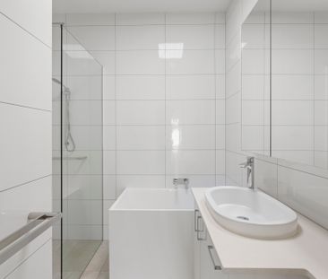 1/27 Young Street, Glen Iris VIC 3146 - Apartment For Rent | Domain - Photo 4