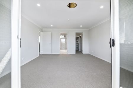 2B Heath Street, Kingswood - Photo 3