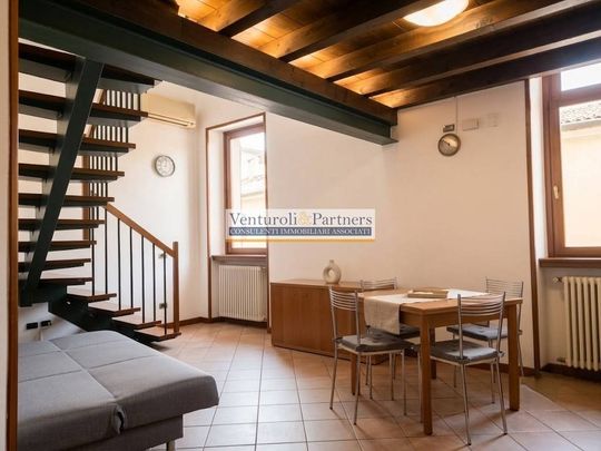 Bilocale ottimo stato, su più livelli, Centro Storico, Desenzano del Garda - Photo 1