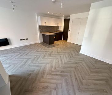 Studio to rent - Photo 3