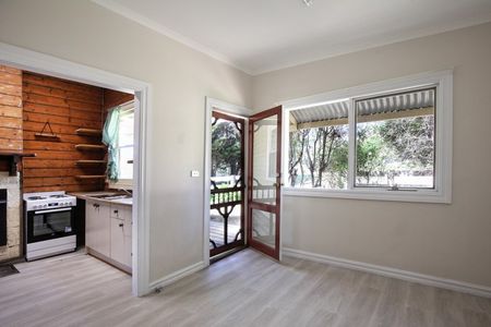 Thinking of selling? Contact our agent - Photo 3