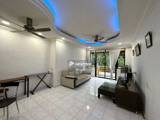 Parkview Towers - Photo 1