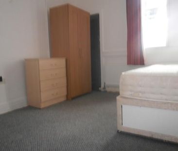 7 bedroom house of multiple occupation to rent - Photo 6