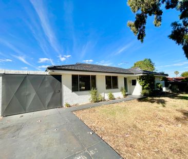 Spacious 3 x 1 Home - 6 month lease only - Photo 2