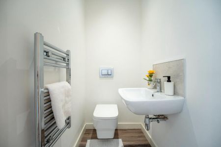 2 bedroom apartment to rent - Photo 5