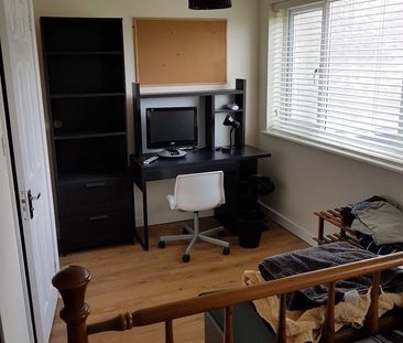 Room in a Shared House, Bryansons Close, BS16 - Photo 1