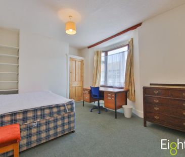 3 bedroom terraced house to rent - Photo 6