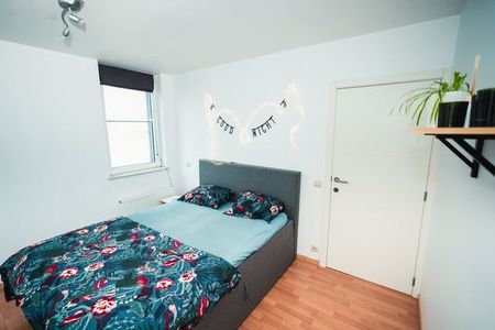 Super gezellig 1 slaapkamer appartement (60m²) met terras in hartje Antwerpen te huur! - Photo 3