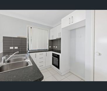 8 Aspen Street, Rural View, Qld 4740 - Photo 2