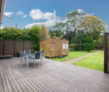 A refreshed decor and easy location! - Photo 6