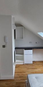 Hopton Road, Wealdstone HA3, London - Photo 3