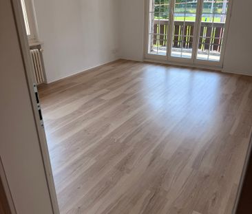 Charmante 3.5-Zimmer-Wohnung mit Balkon und schöner Aussicht in Luzern - Photo 1