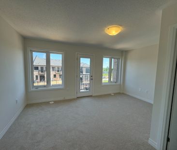 For Lease - 5 Cherry Hill Lane, Barrie, Ontario - Photo 3