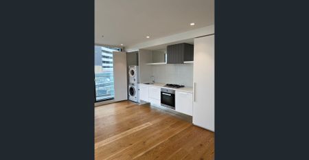 Fully Furnished 2 Bedroom Apartment With Huge Balcony - Photo 5