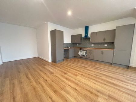 9 College Street, Ammanford, SA18 - Photo 5