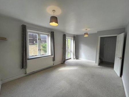 3 bedroom semi-detached house to rent - Photo 3