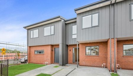 Rent a new terrace house in Waiata Shores - Photo 5