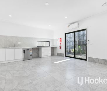 28 Scott Street, Cranbourne VIC - Photo 1