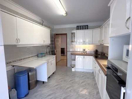Apartamento T4 em Lisboa - Photo 3