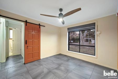 Comfortable Family Living in a Quiet Paralowie Court - Photo 4