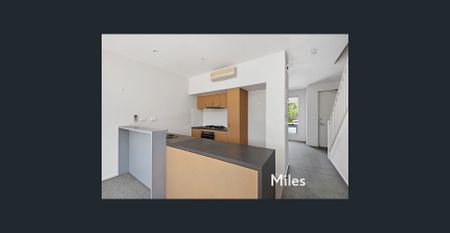 LOCATION, LOCATION, LOCATION!! - Photo 3