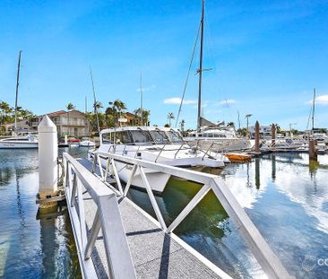 24 Daru Avenue, Runaway Bay QLD 4216 - House For Rent | Domain - Photo 6