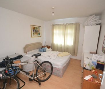 1 bed Shared House for Rent - Photo 2