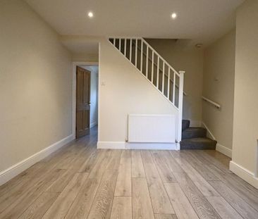 2 bedroom terraced house to rent - Photo 2