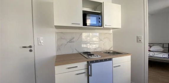 Location appartement 2 pièces - 26m² à Chateauroux (36000) - Photo 2