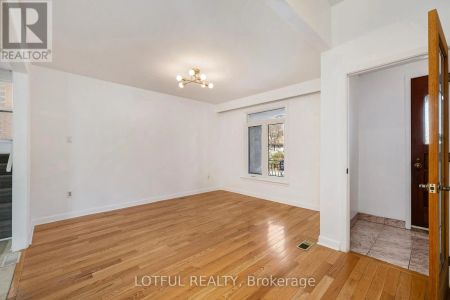 30 FOSTER STREET - Photo 2
