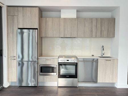 For Lease - 50 Charles Street Unit# 505, Toronto, Ontario - Photo 3