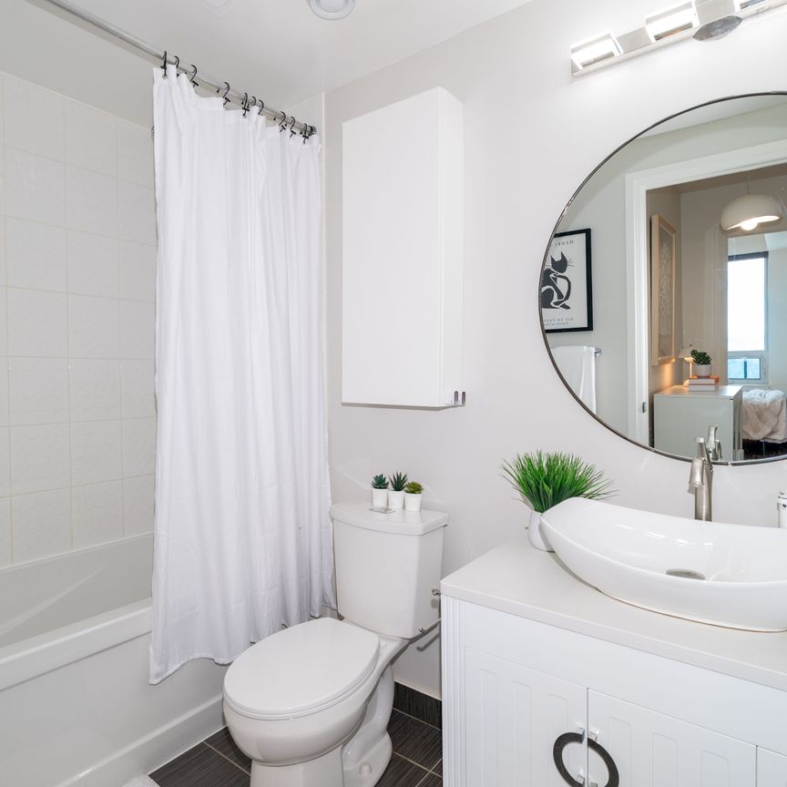 For Lease - 7165 Yonge Street Unit# Ph201, Markham, Ontario - Photo 1