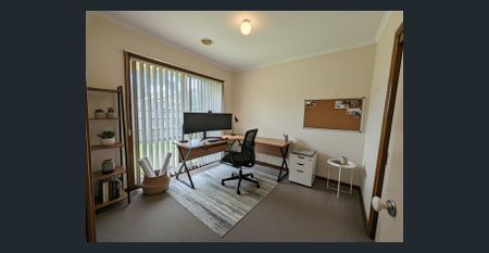 Quiet complex living - Photo 3