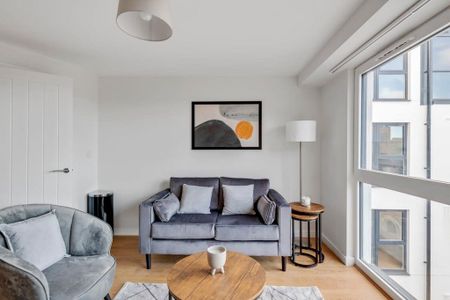 1 bedroom serviced apartment to rent - Photo 2