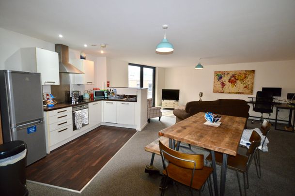 2 bedroom apartment to rent - Photo 1