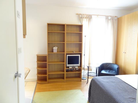 A modern refurbished studio apartment set on the second floor in Bloomsbury, London WC1H - Photo 2