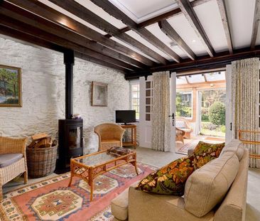 1 bedroom character property to rent - Photo 6